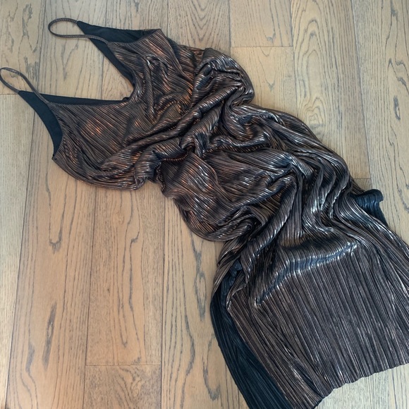 Metallic Midi Dress - Picture 3 of 4